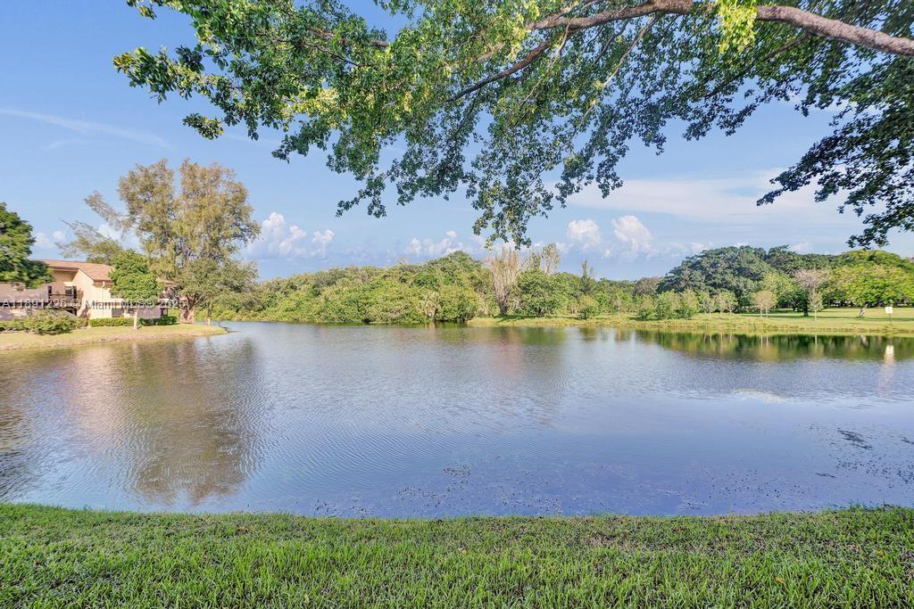 BAYWOOD VILLAGE I-A CONDO - Residential