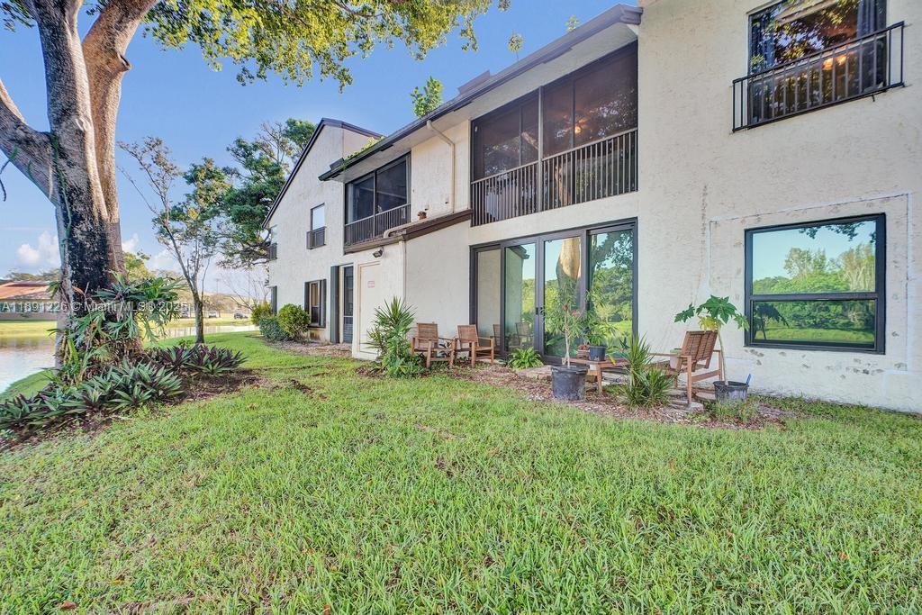 BAYWOOD VILLAGE I-A CONDO - Residential