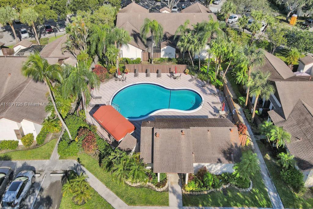 BAYWOOD VILLAGE I-A CONDO - Residential