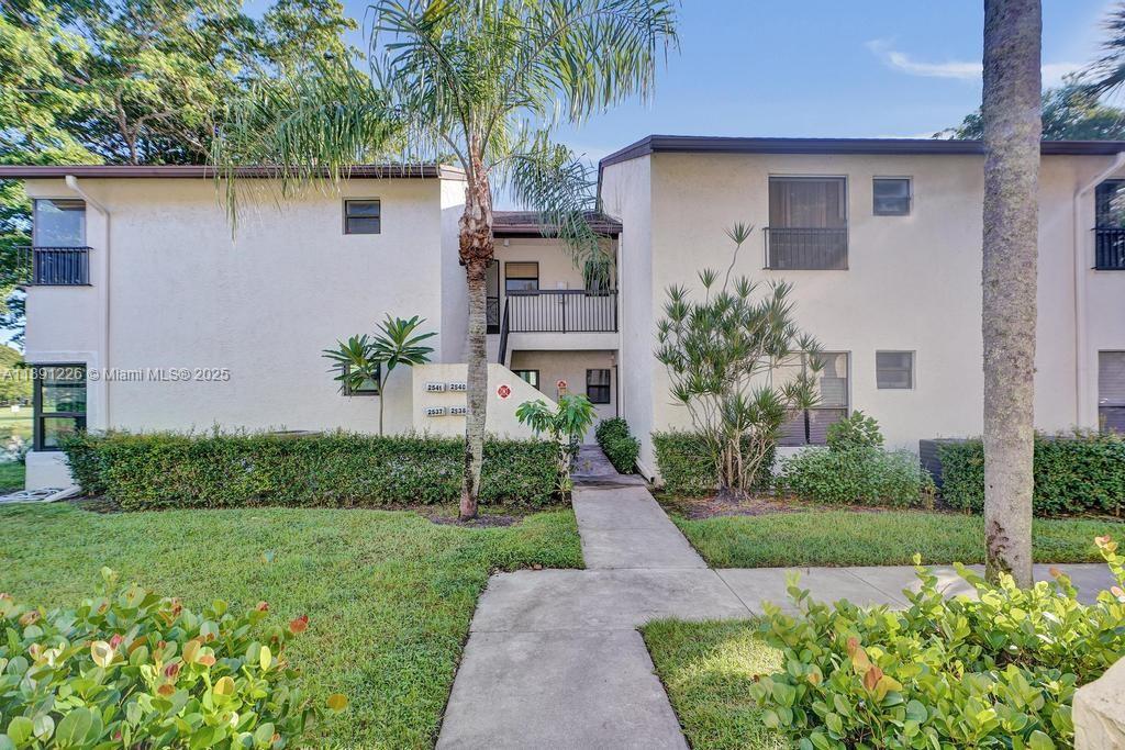 BAYWOOD VILLAGE I-A CONDO - Residential