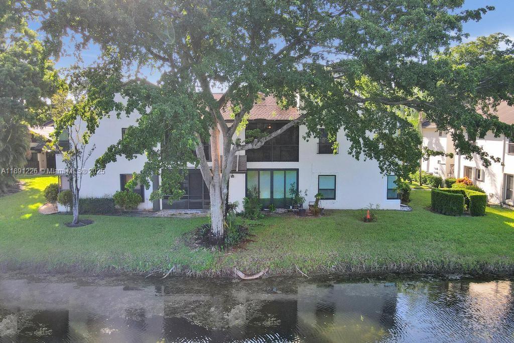 BAYWOOD VILLAGE I-A CONDO - Residential