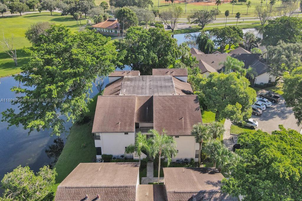 BAYWOOD VILLAGE I-A CONDO - Residential