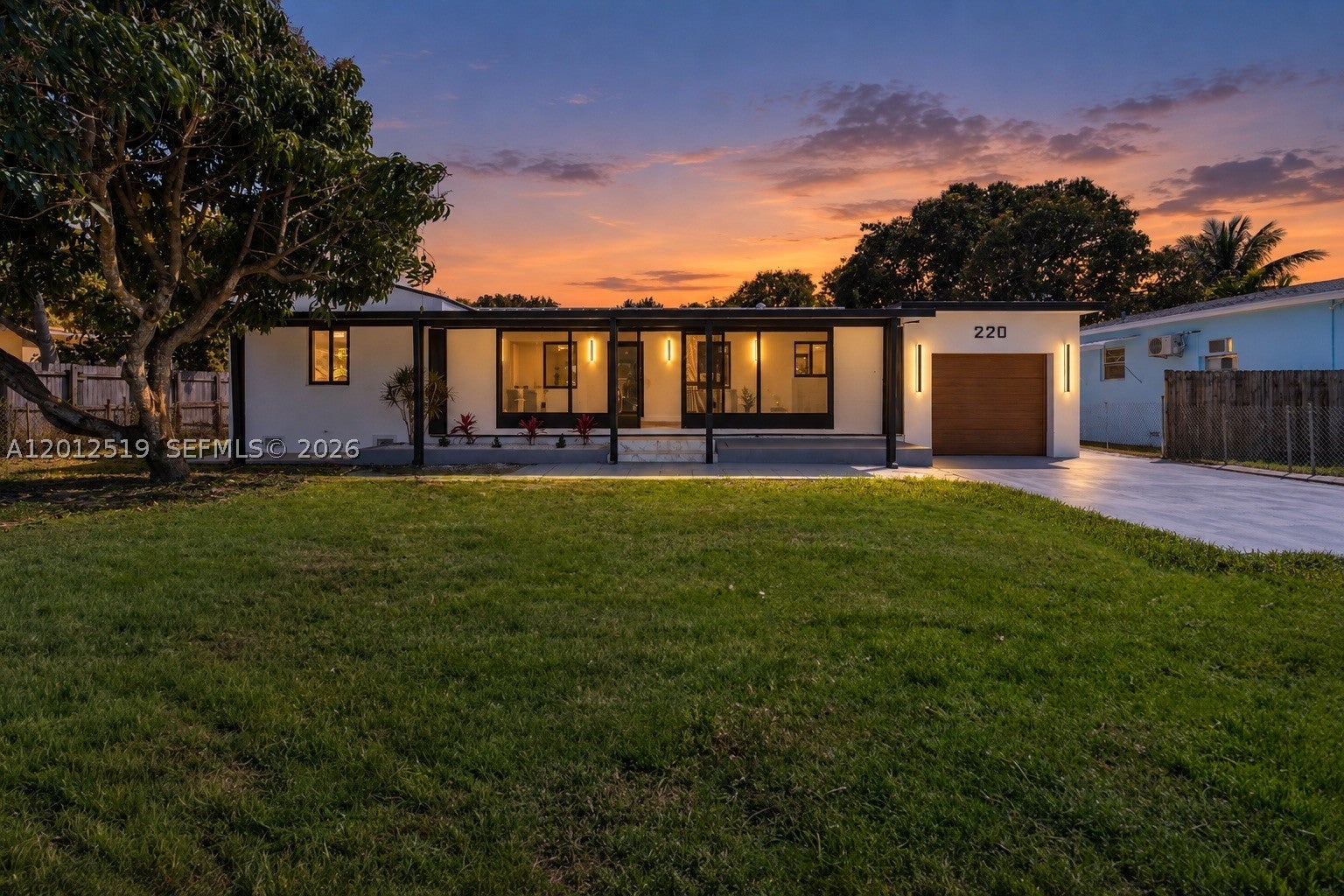 220 NW 144th St