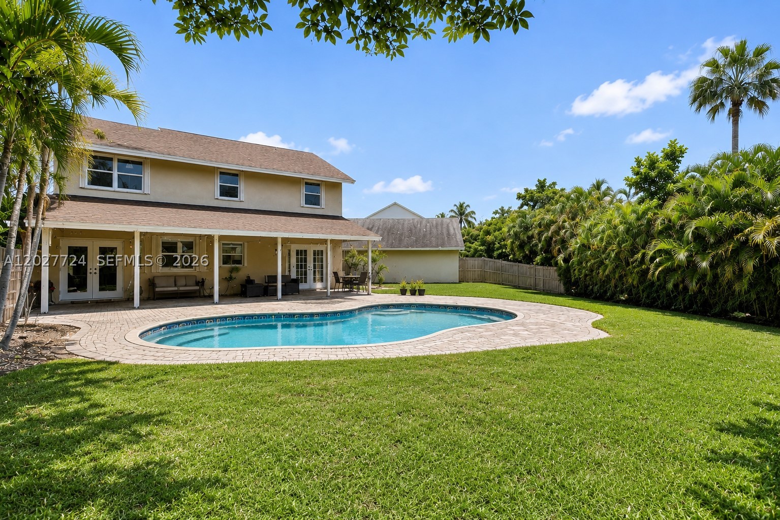 1051 SW 95th Ter