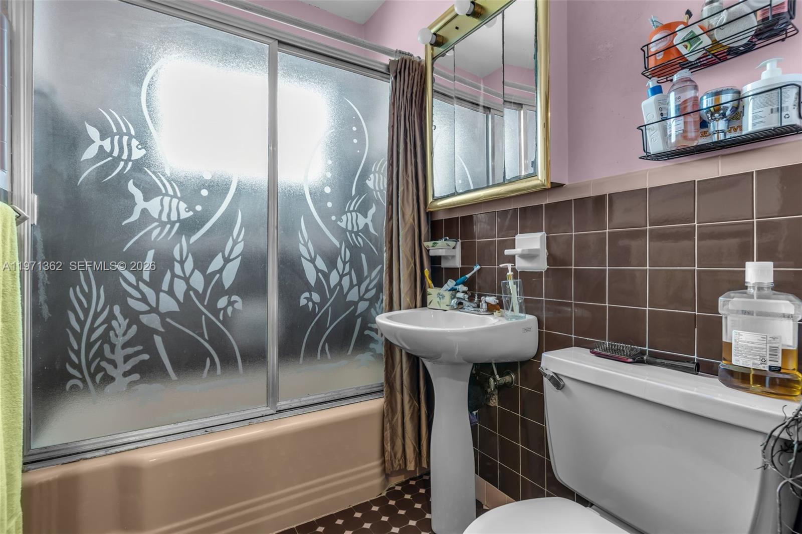 CALVERT MANORS - Residential