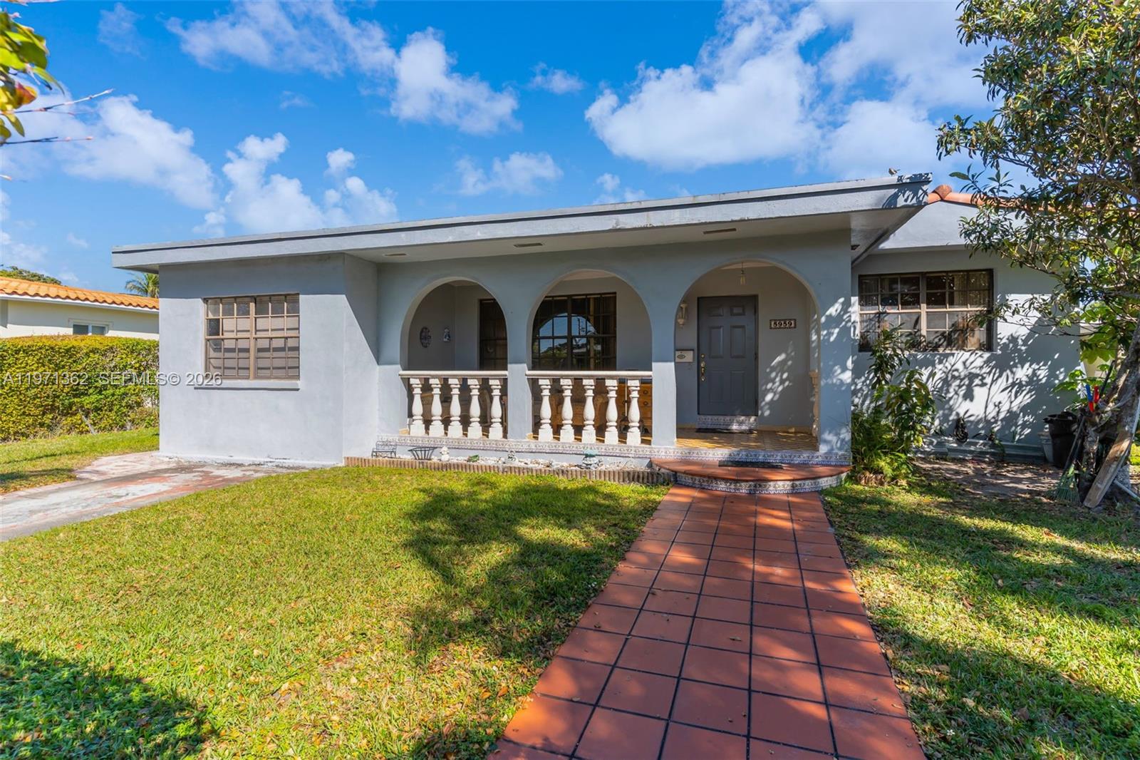 CALVERT MANORS - Residential