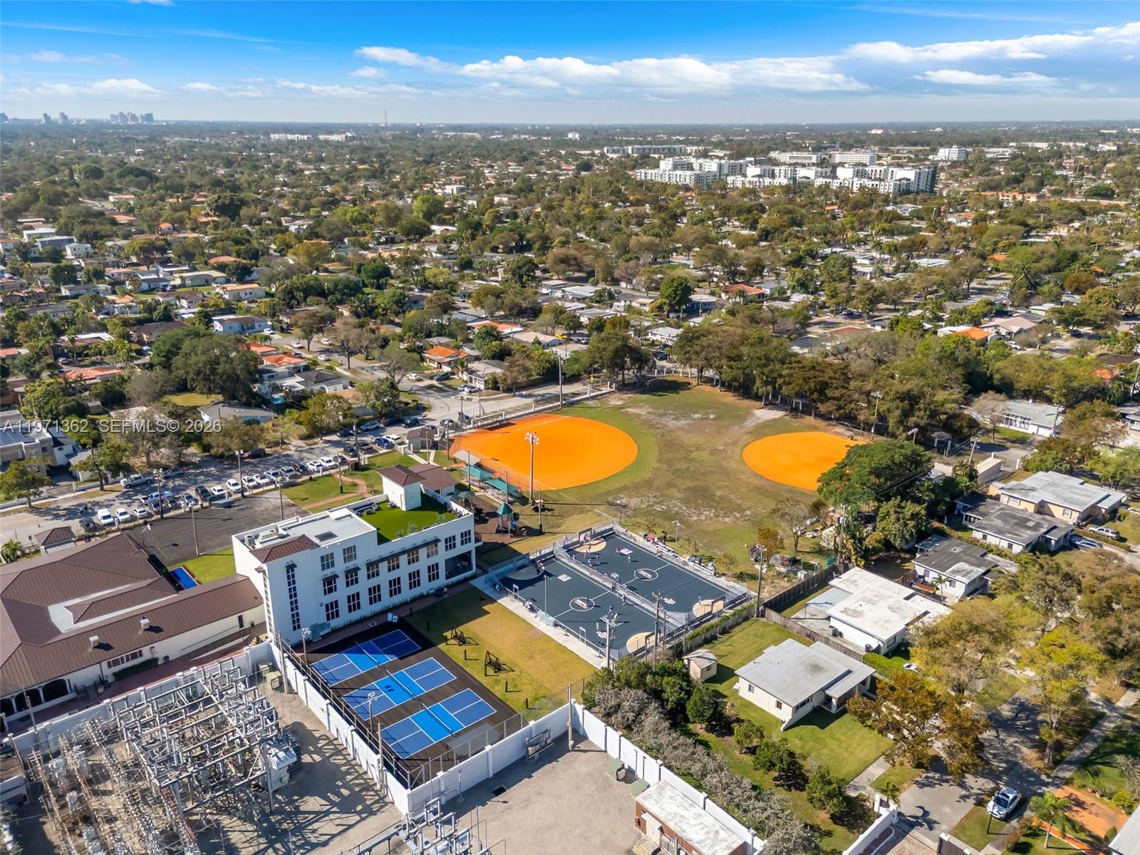 CALVERT MANORS - Residential