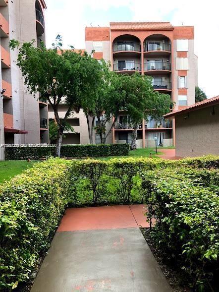 EL CID CONDO - Residential