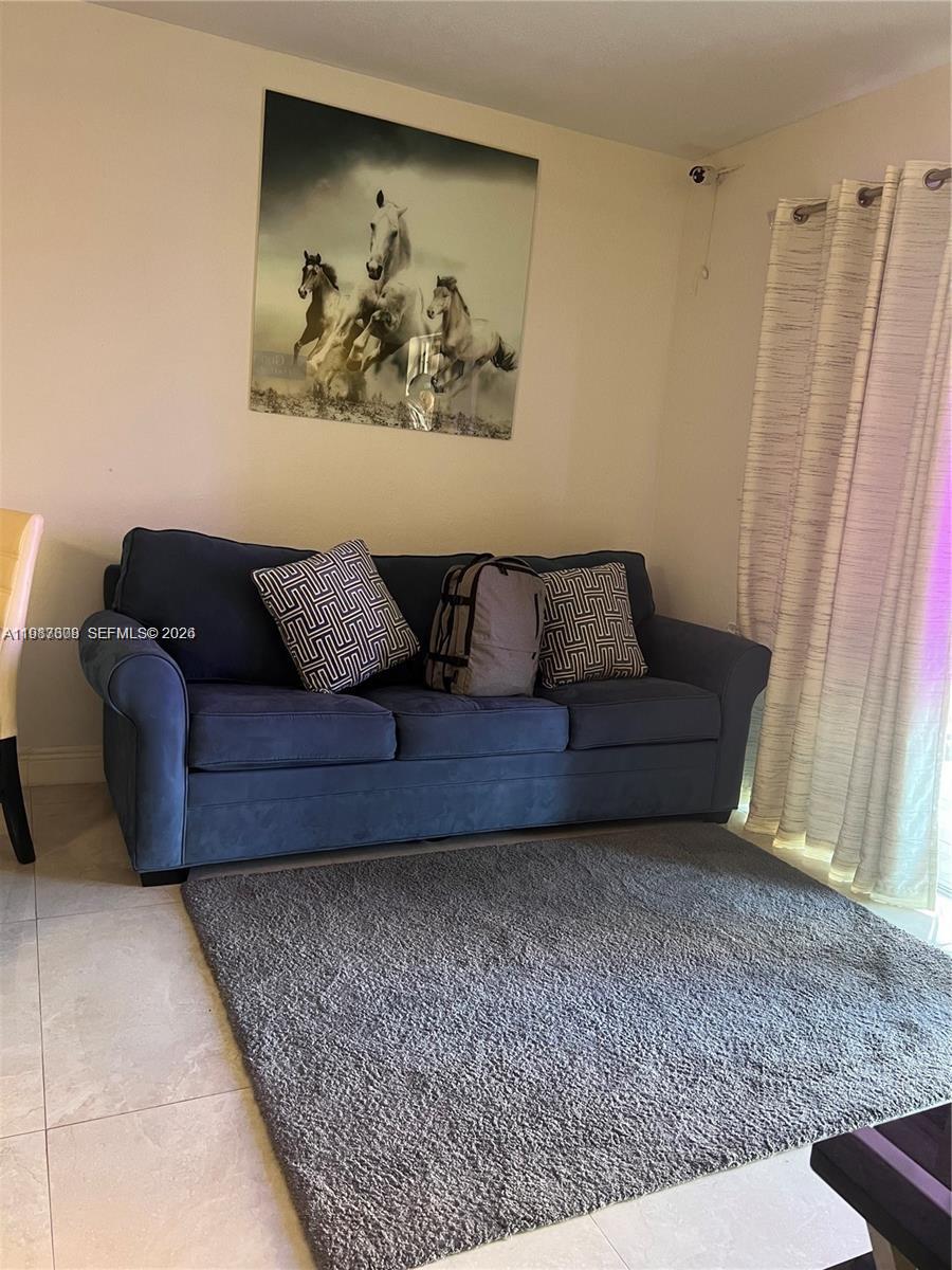 EL CID CONDO - Residential