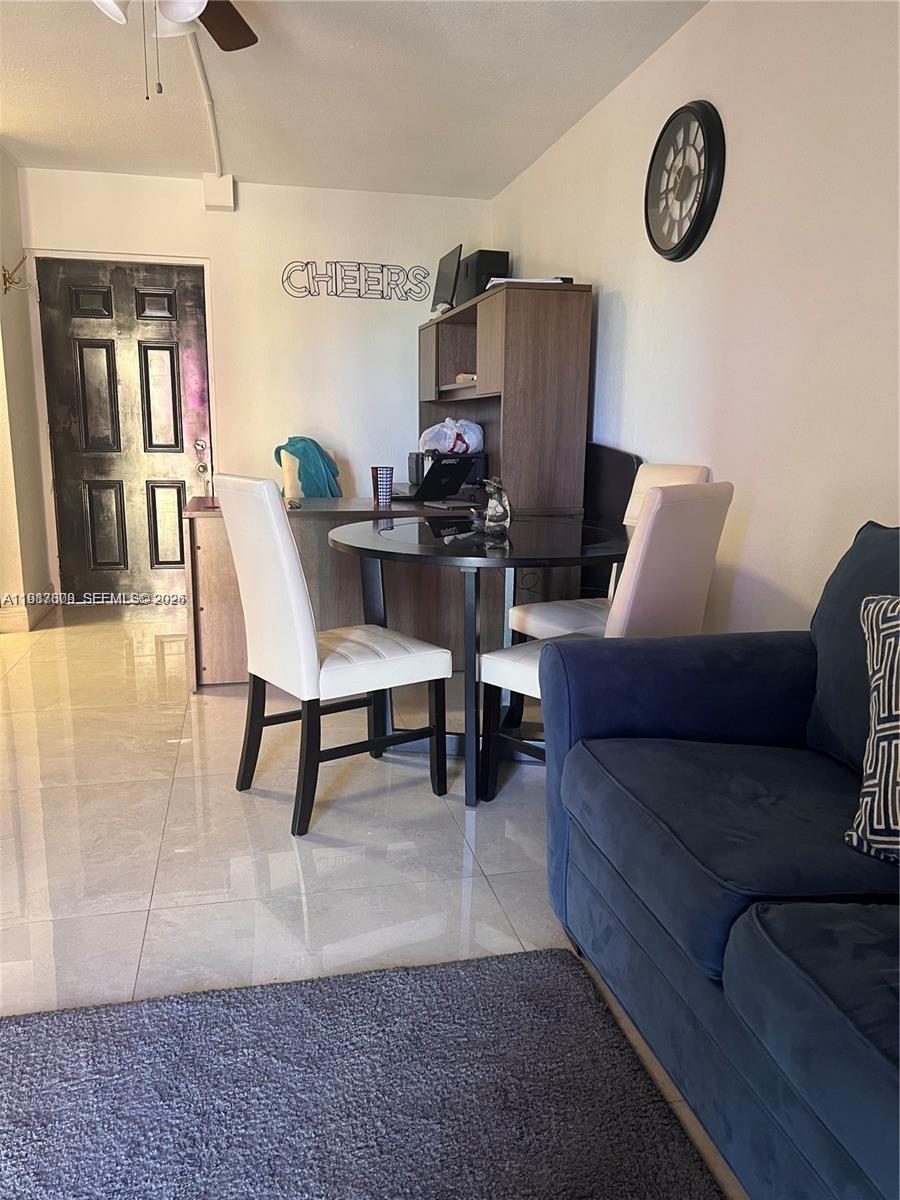 EL CID CONDO - Residential