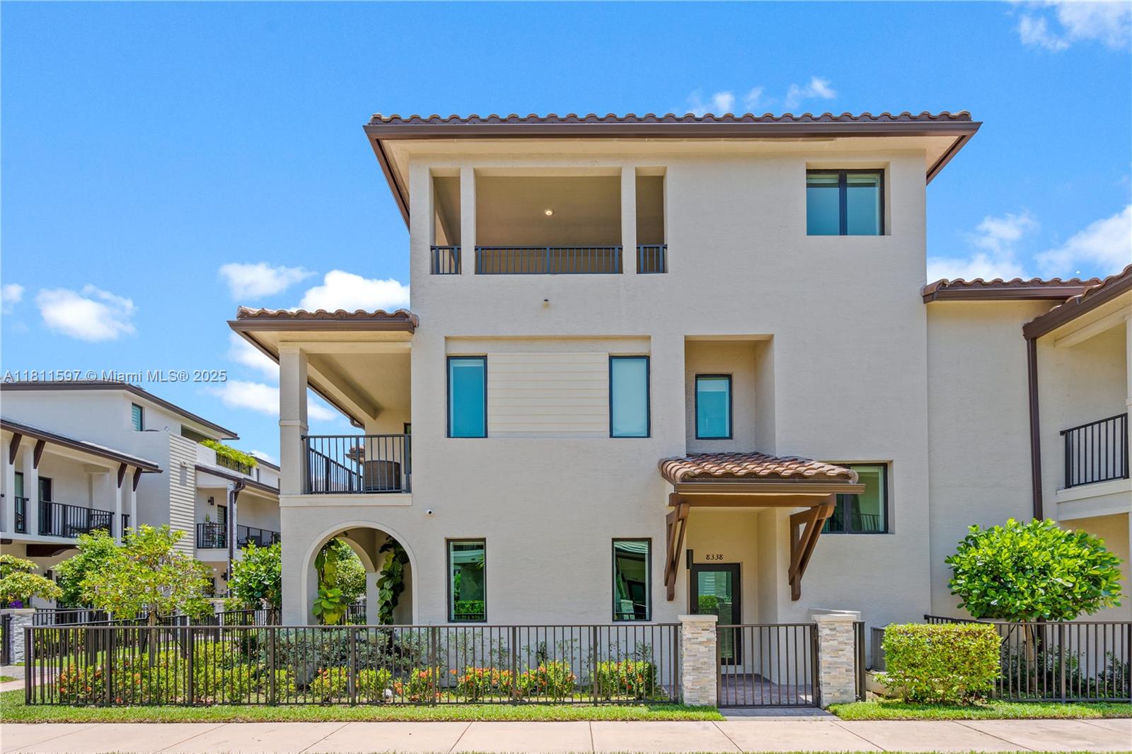8338 NW 45th St
