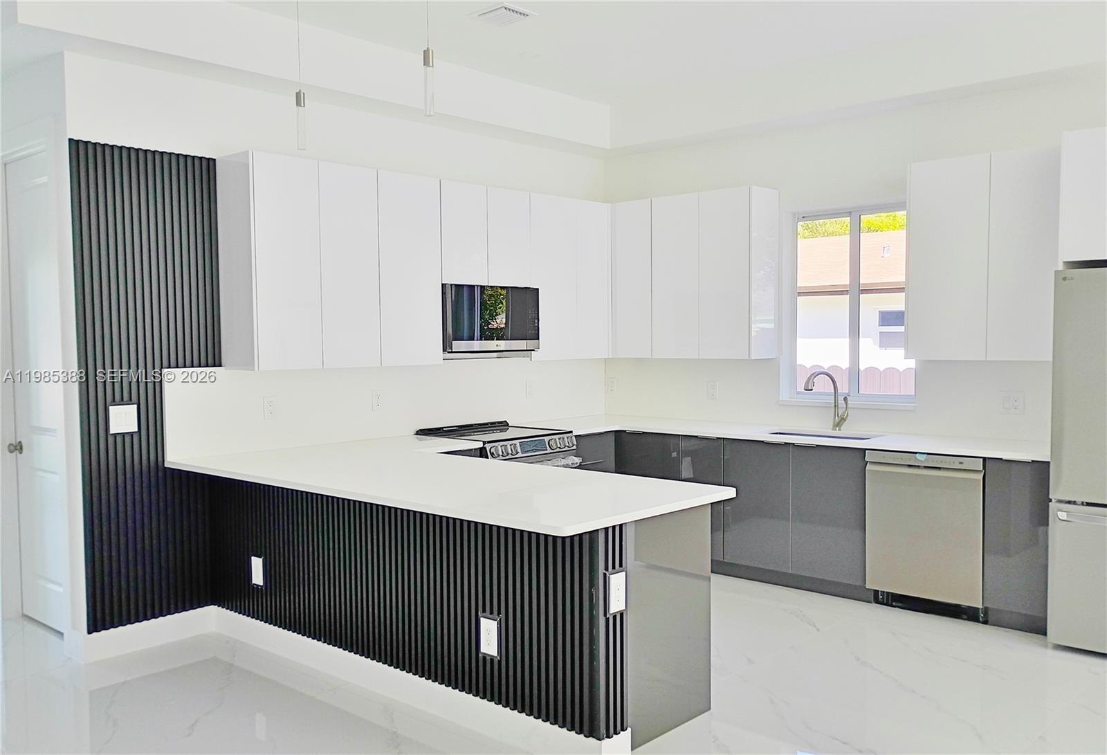 COLLIER CITY - Residential