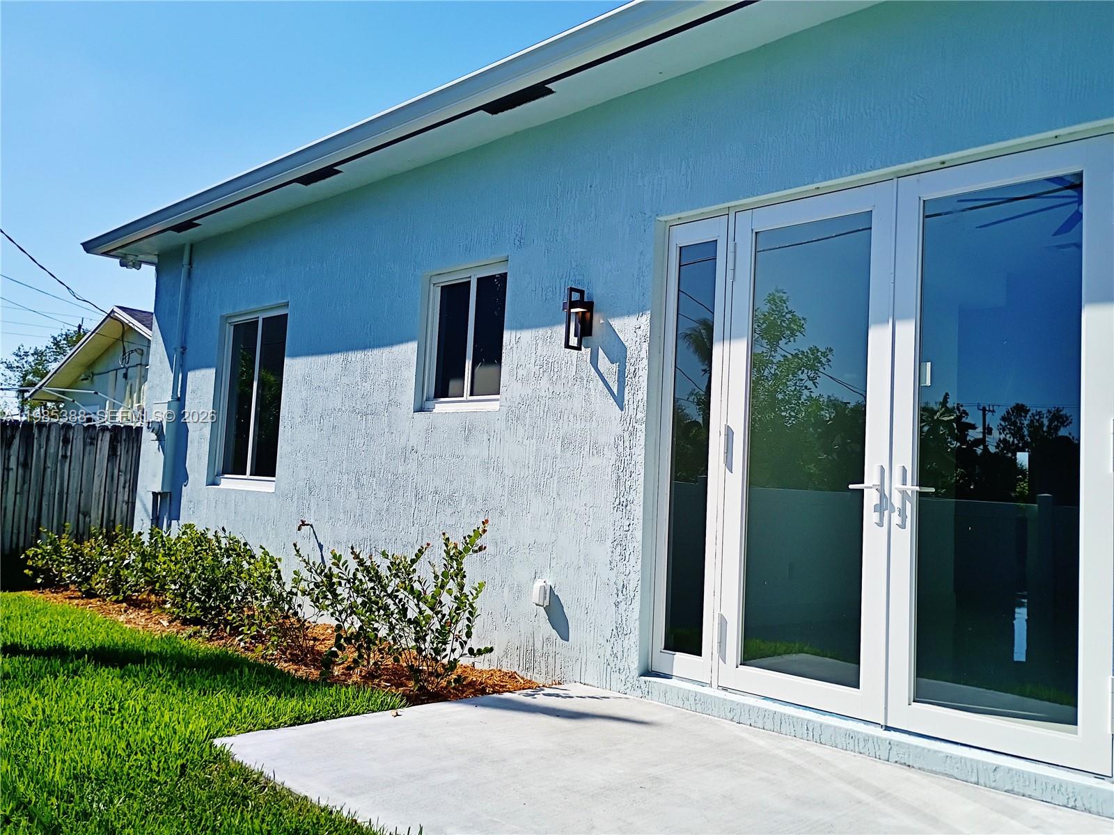 COLLIER CITY - Residential