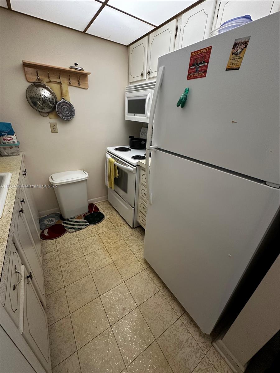 CARLTON TERRACE NORTH CO- - Residential