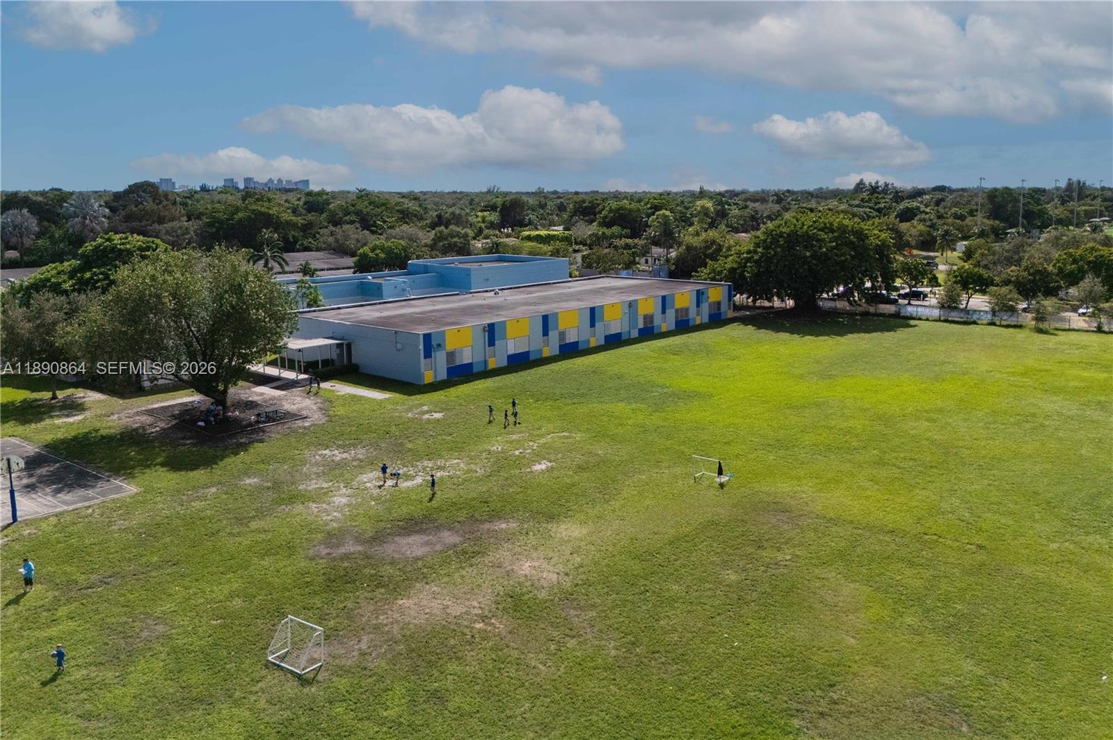 WESTERFIELD MANOR SEC 1 & - Residential