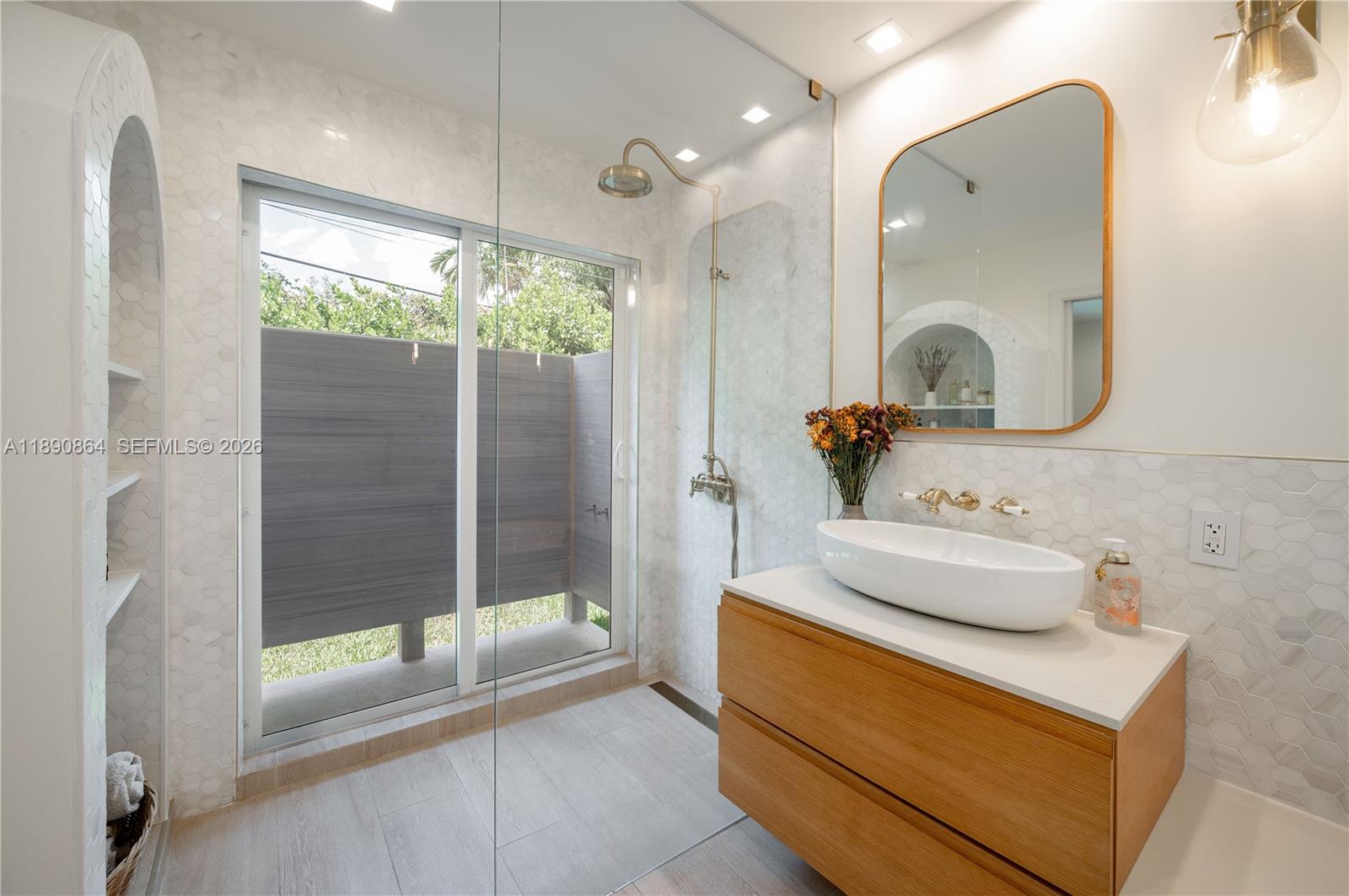 WESTERFIELD MANOR SEC 1 & - Residential