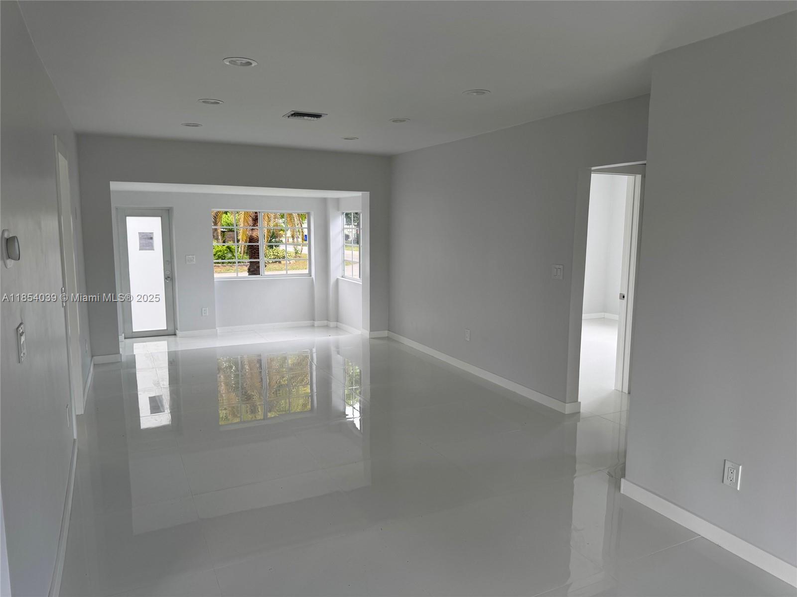 ST JAMES COURT - Residential