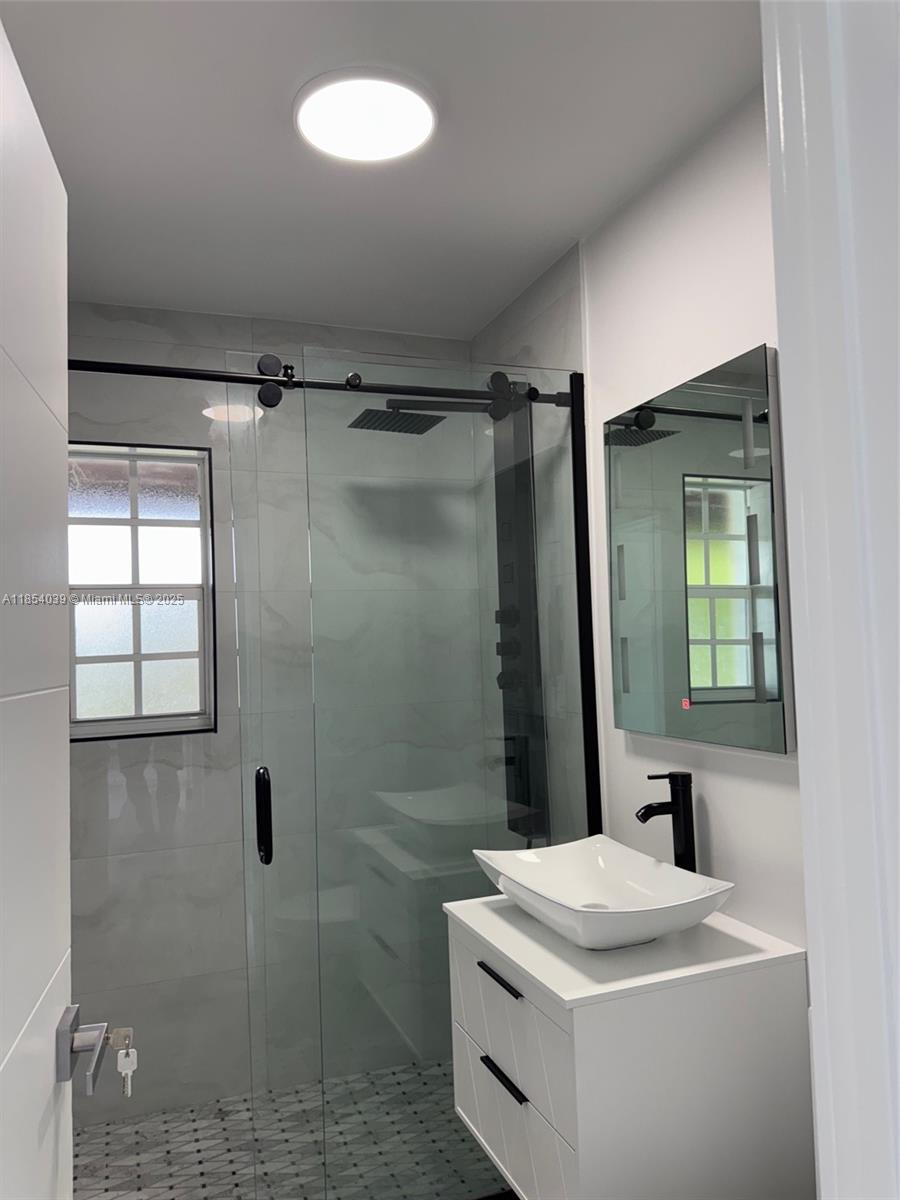 ST JAMES COURT - Residential