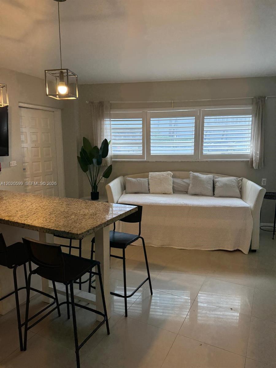 HOLIDAY TOWERS CONDO - Residential