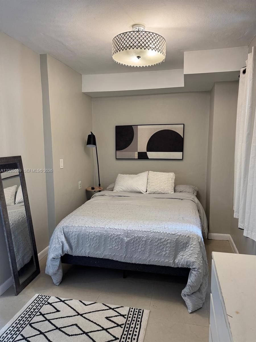 HOLIDAY TOWERS CONDO - Residential