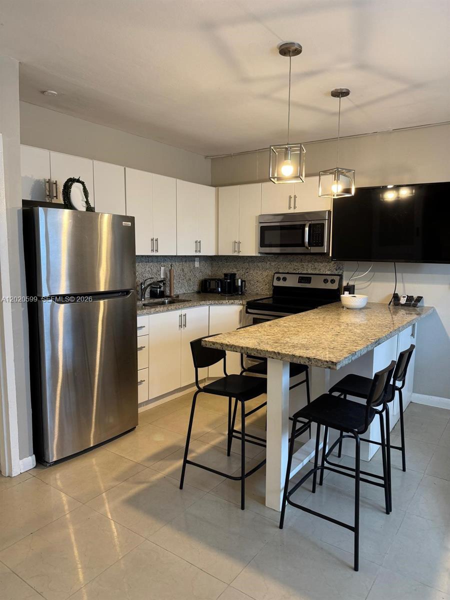 HOLIDAY TOWERS CONDO - Residential