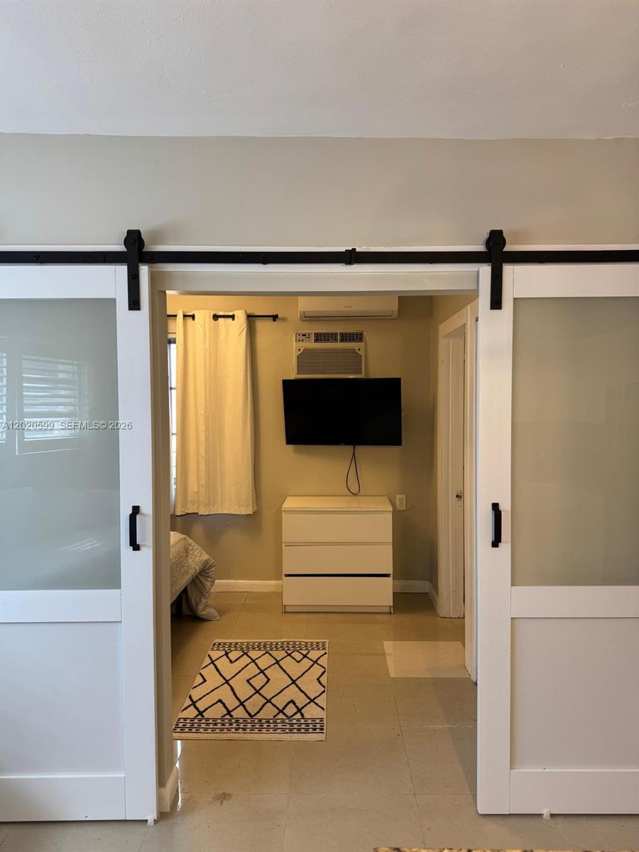 HOLIDAY TOWERS CONDO - Residential