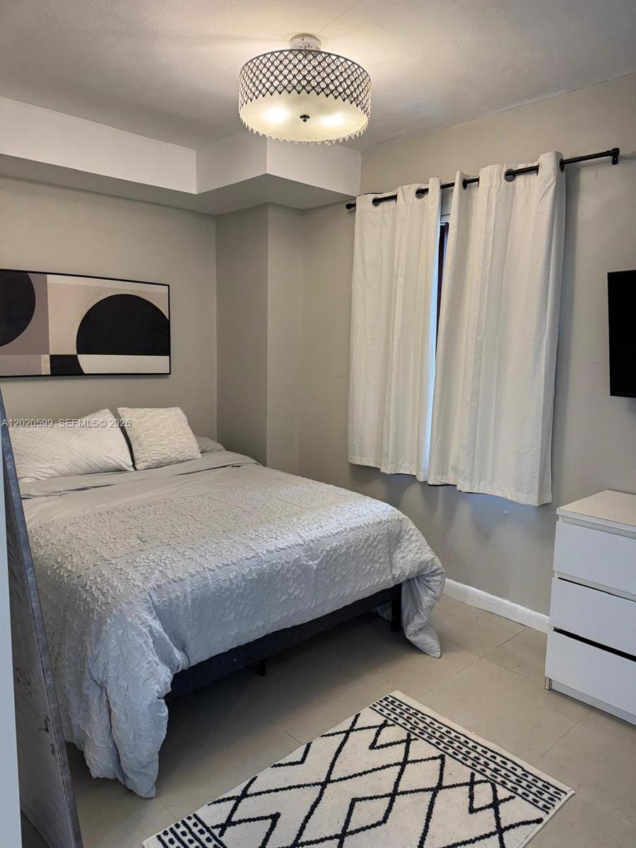 HOLIDAY TOWERS CONDO - Residential