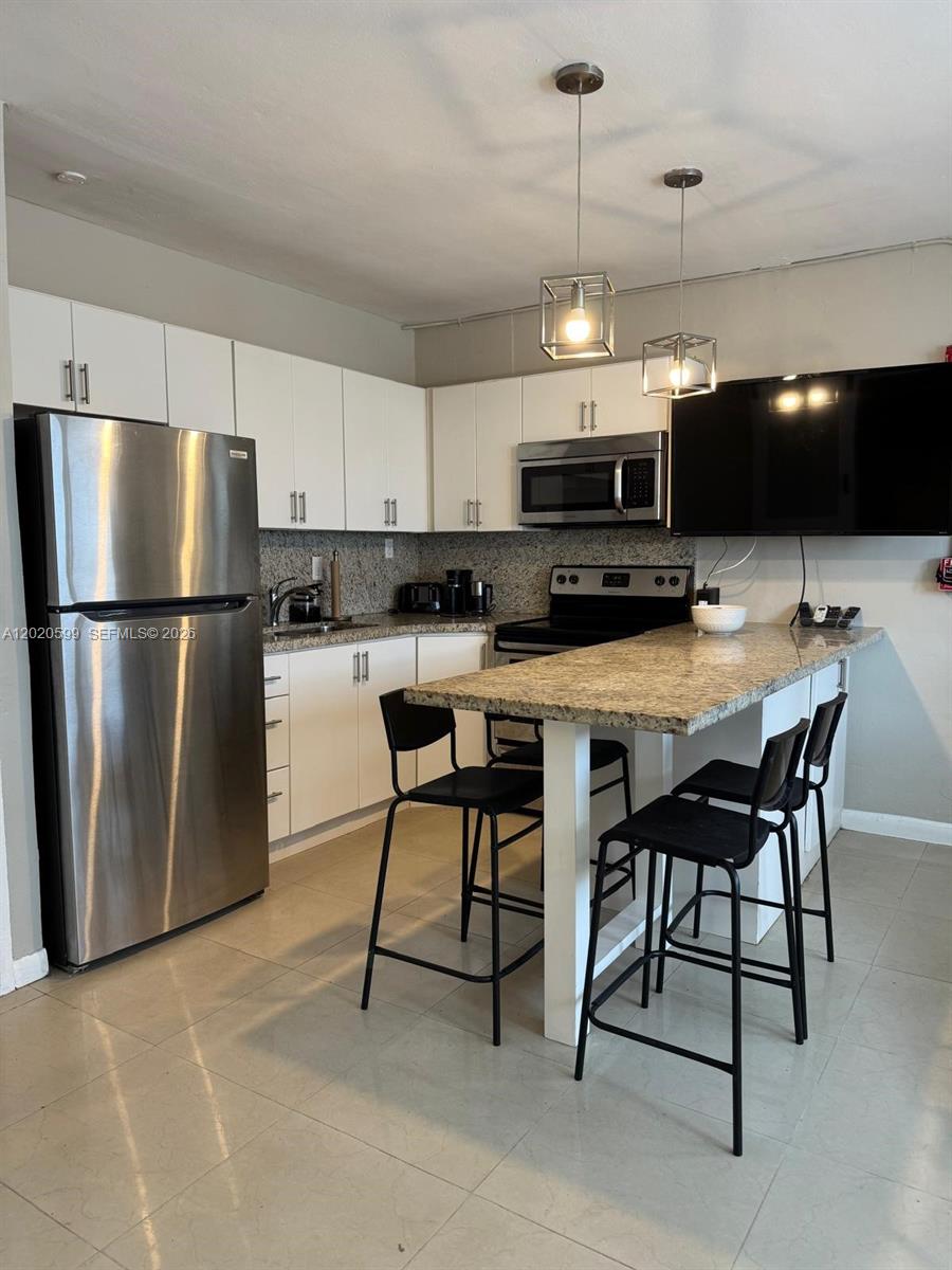 HOLIDAY TOWERS CONDO - Residential