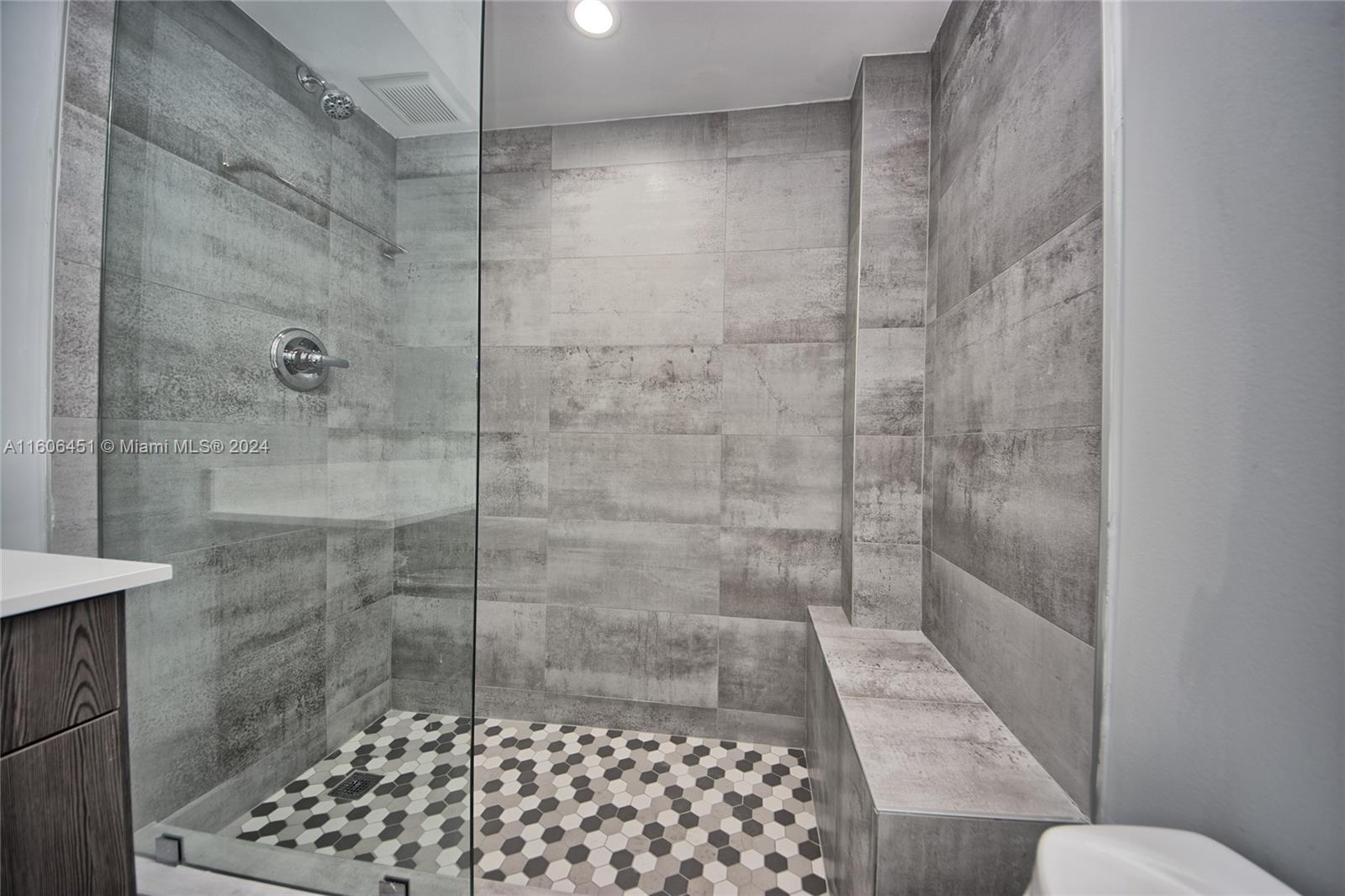 JADE WINDS GROUP ALLAMAND - Residential