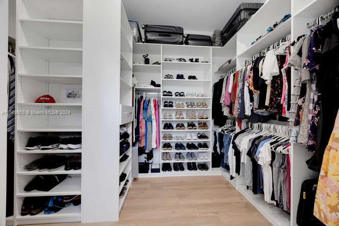 FROW HOMESTEAD - Residential