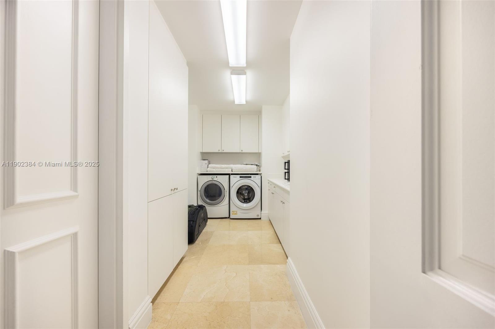 10295 COLLINS AVE RESDNTA - Residential Lease