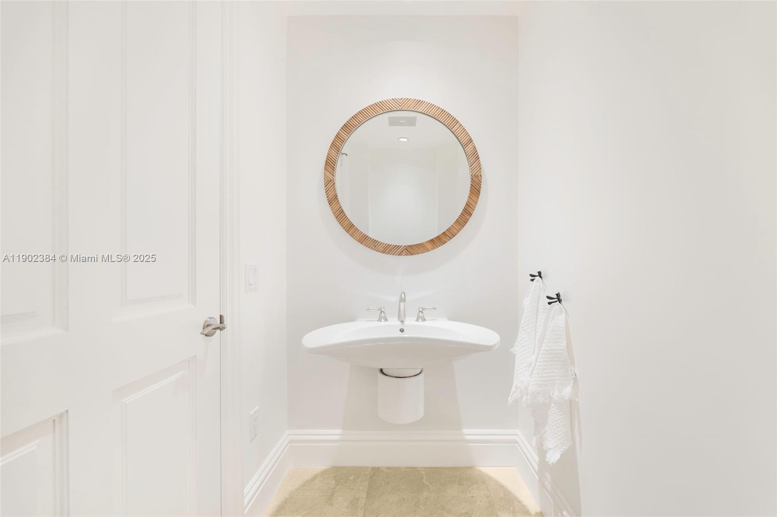 10295 COLLINS AVE RESDNTA - Residential Lease