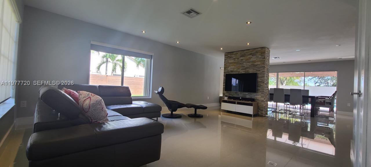 LAKES ON THE GREEN GWENDO - Residential