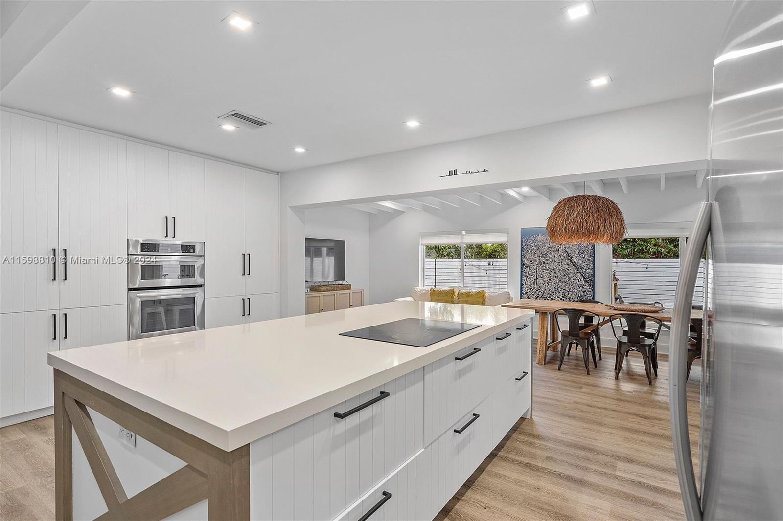 TROPICAL ISLE HOMES SUB 4 - Residential