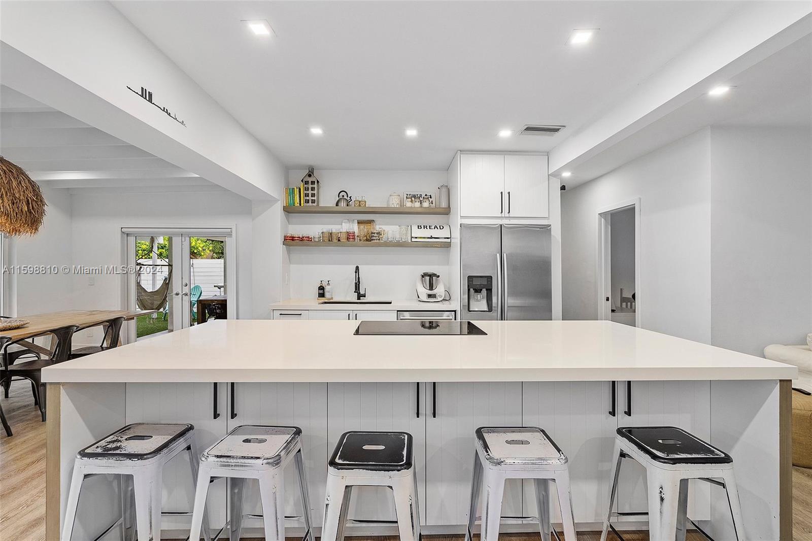 TROPICAL ISLE HOMES SUB 4 - Residential