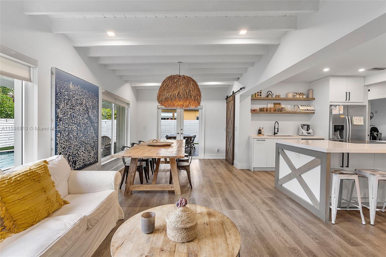 TROPICAL ISLE HOMES SUB 4 - Residential