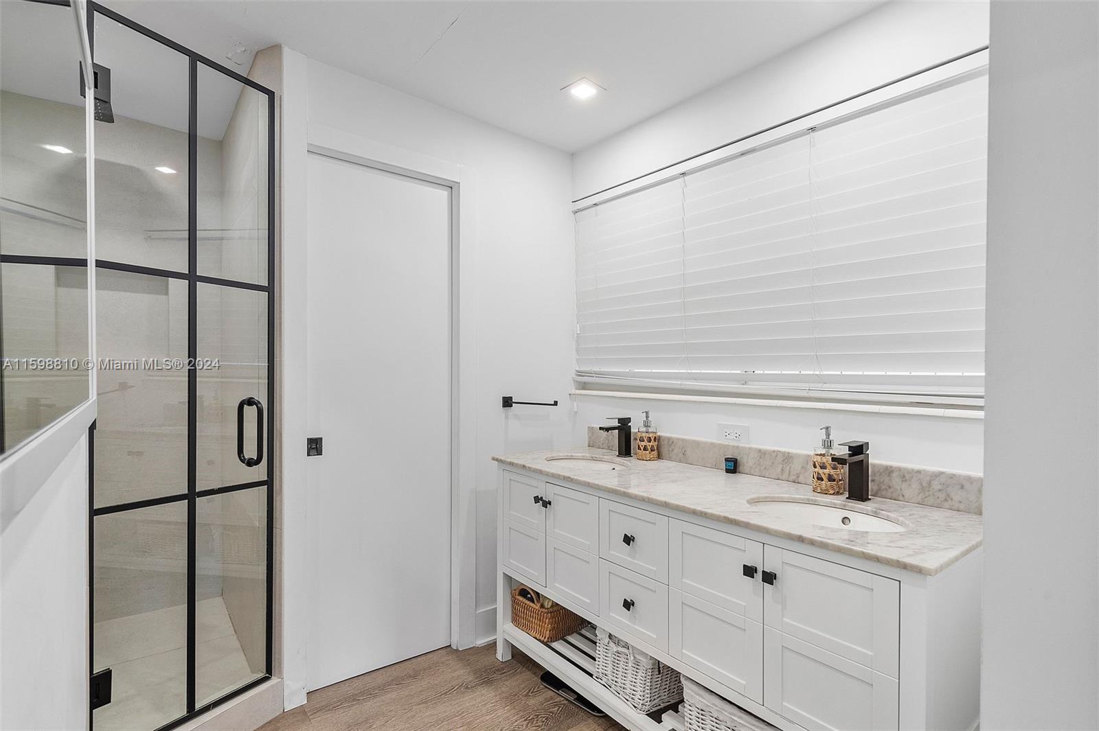 TROPICAL ISLE HOMES SUB 4 - Residential