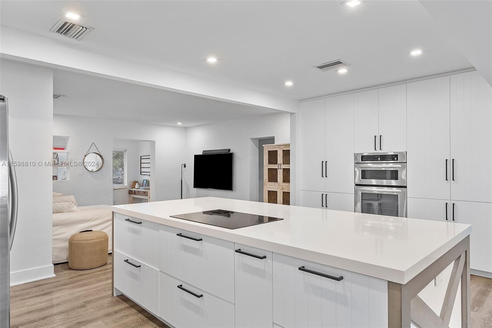 TROPICAL ISLE HOMES SUB 4 - Residential