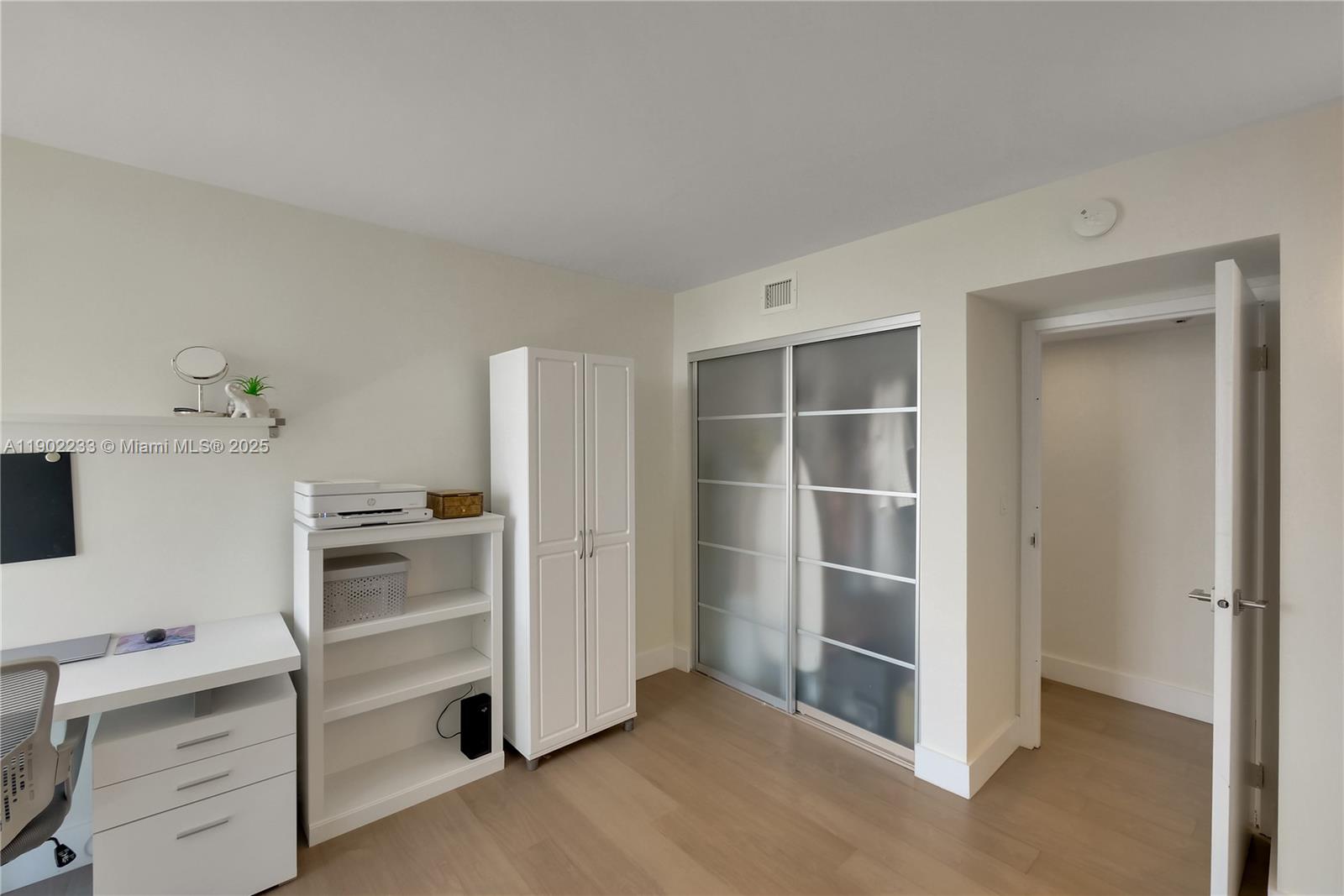 ARLEN HOUSE EAST CONDO - Residential