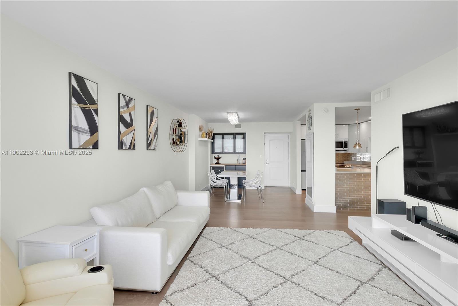 ARLEN HOUSE EAST CONDO - Residential