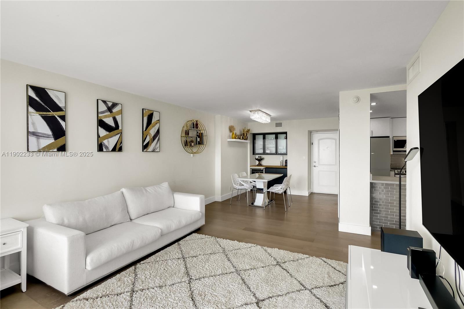 ARLEN HOUSE EAST CONDO - Residential