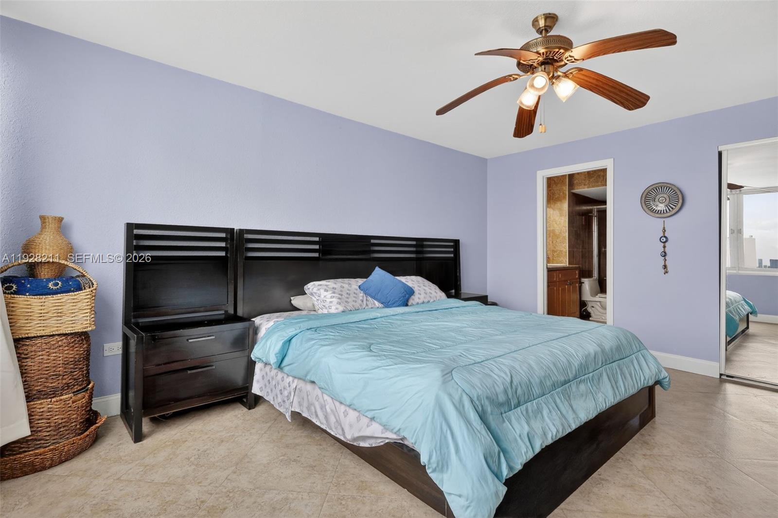 BURLEIGH HOUSE CONDO - Residential