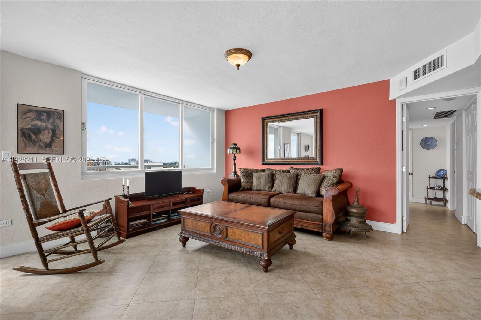 BURLEIGH HOUSE CONDO - Residential