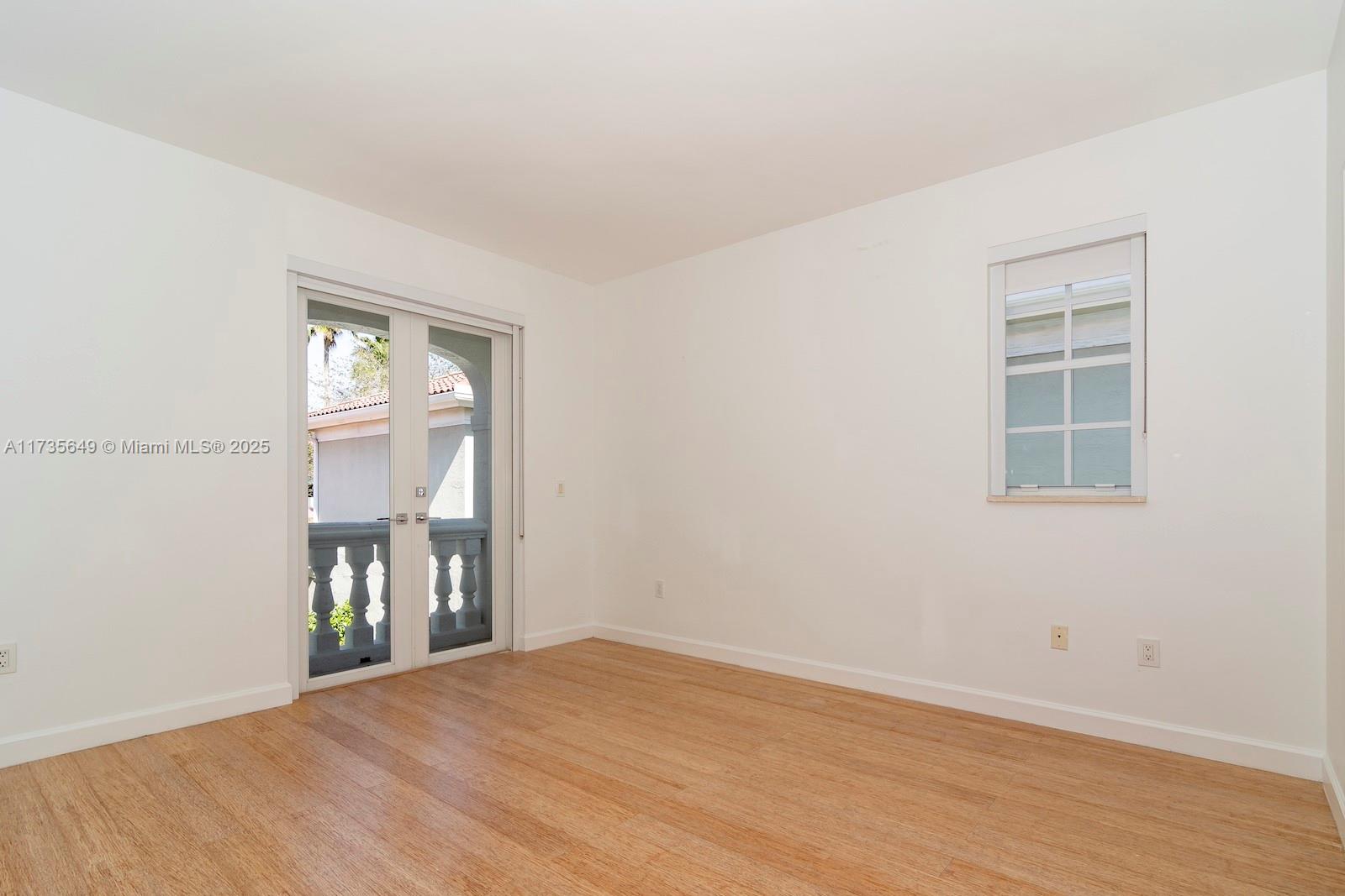 GOLDEN GATE ESTATES & MARI - Residential