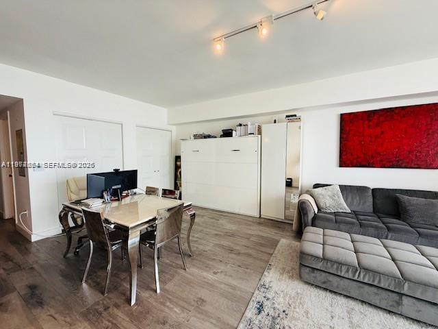 ICONBRICKELL CONDO NO 1 - Residential