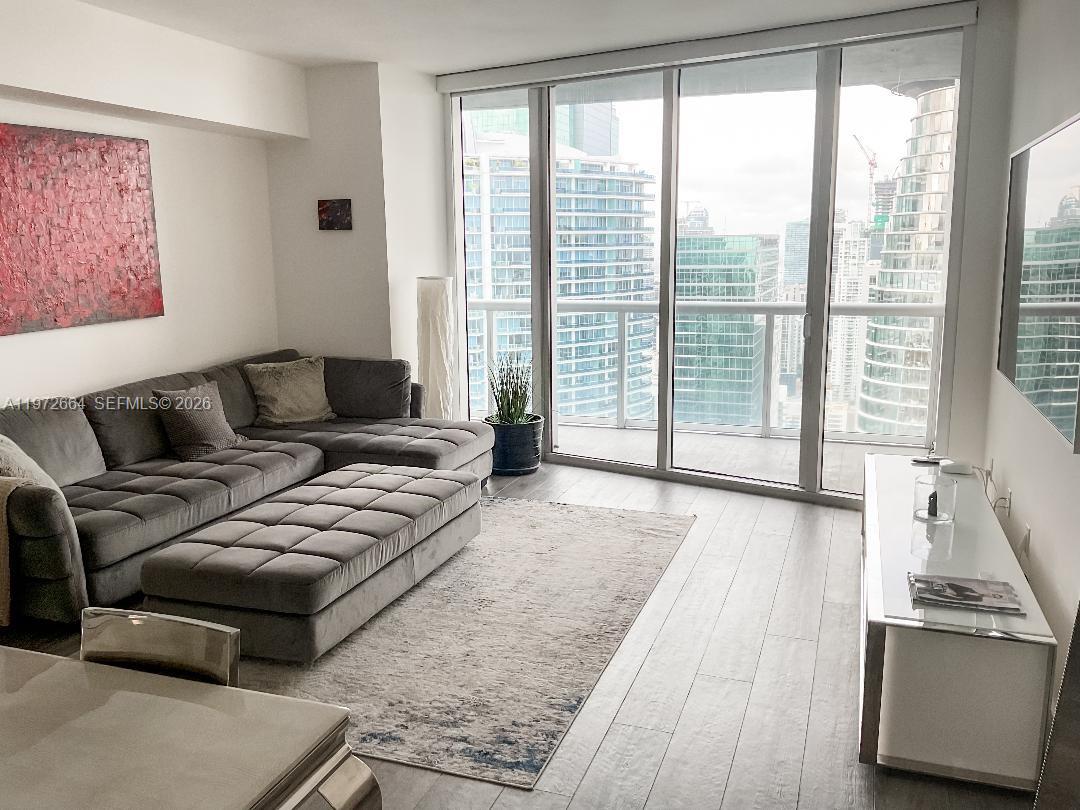 ICONBRICKELL CONDO NO 1 - Residential