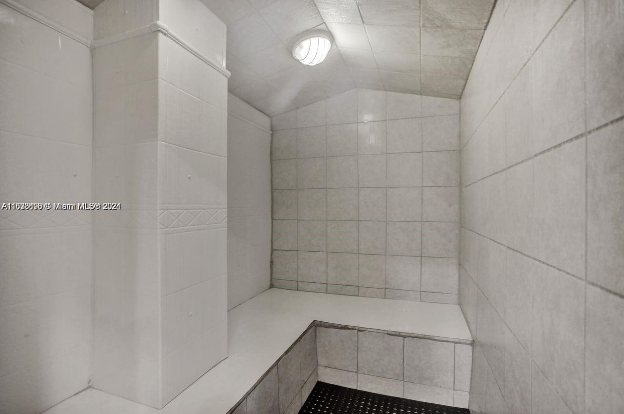 PARKER PLAZA CONDO ESTATE - Residential