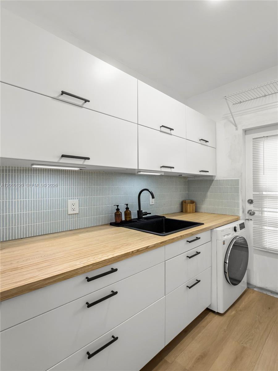 Espanola Way Villas Condo - Residential