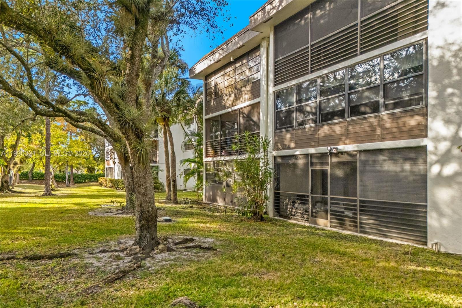 BONAIRE AT WOODMONT NO 3 - Residential