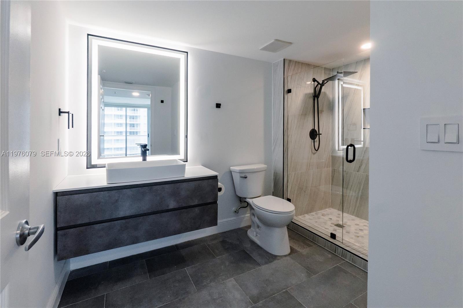 1155 Brickell Bay Dr 2204